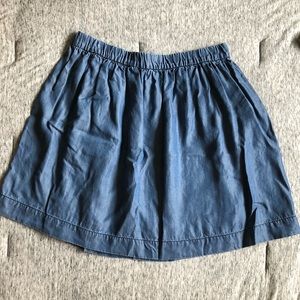 Large Gap Chambray Skirt with Pockets